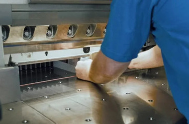 guillotining services